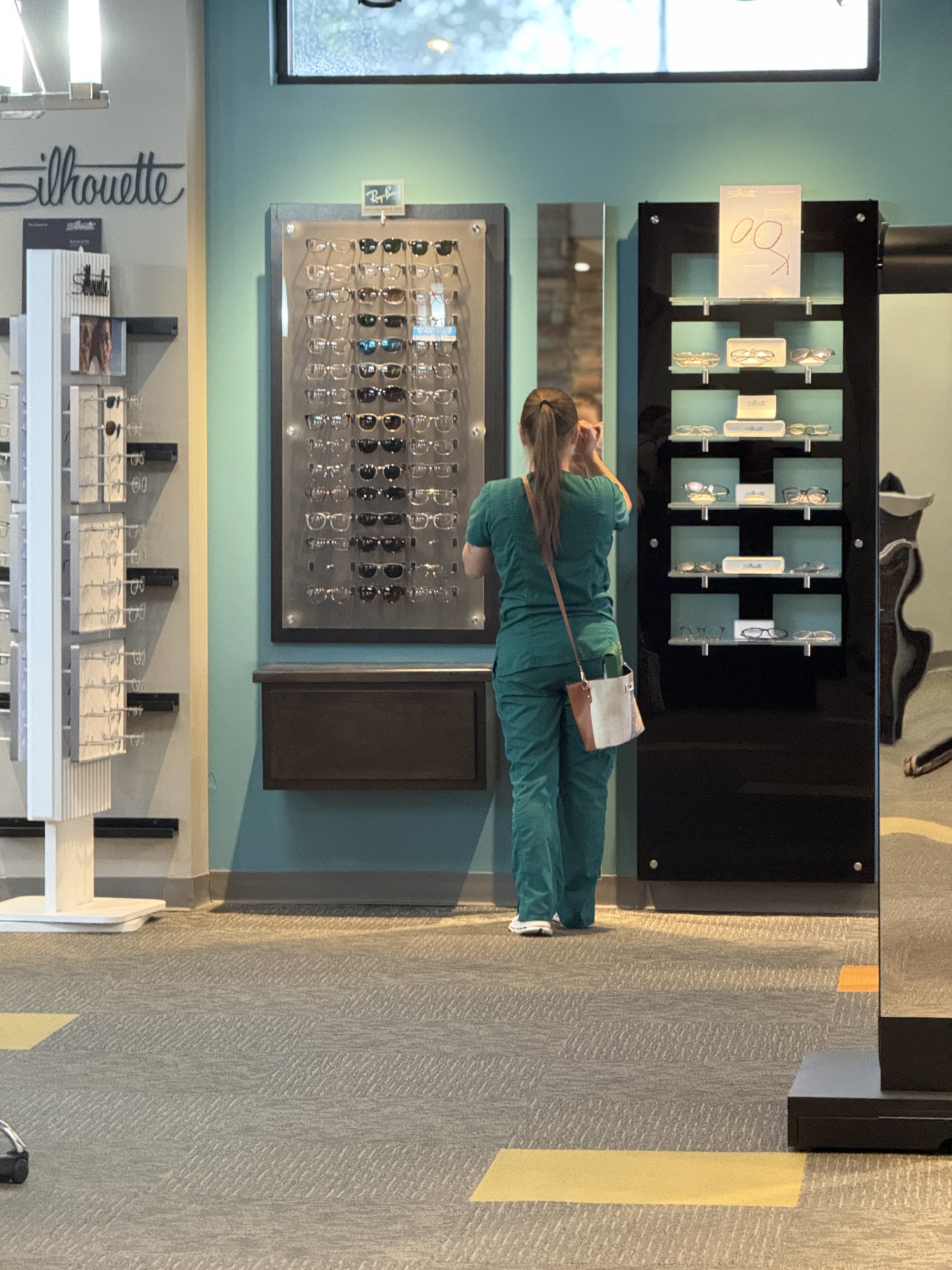Patient browsing Silhouette frames